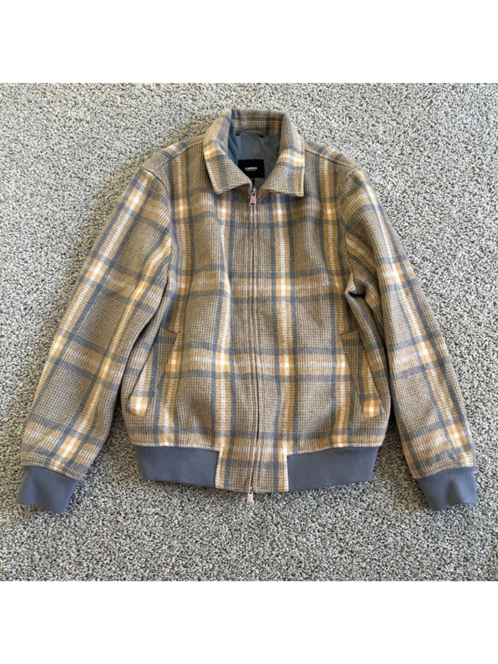 Express Men's Sz Medium Beige & Gray Plaid Bomber Jacket Water Resistant - Picture 2 of 9